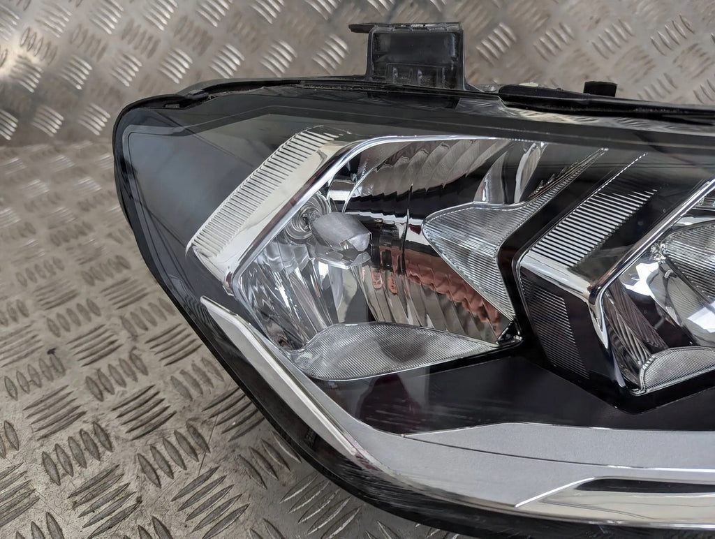 Frontscheinwerfer Audi A1 82A941004 Rechts Scheinwerfer Headlight