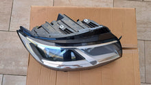 Load image into Gallery viewer, Frontscheinwerfer VW T6 7E1941006A Rechts Scheinwerfer Headlight