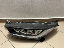 Laden Sie das Bild in den Galerie-Viewer, Frontscheinwerfer Toyota 4 Yaris Full LED Links Scheinwerfer Headlight SCH8669385600du