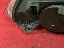 Laden Sie das Bild in den Galerie-Viewer, Frontscheinwerfer Ford Focus F1EB-13D155-AD Links Scheinwerfer Headlight SCH1911414981ea