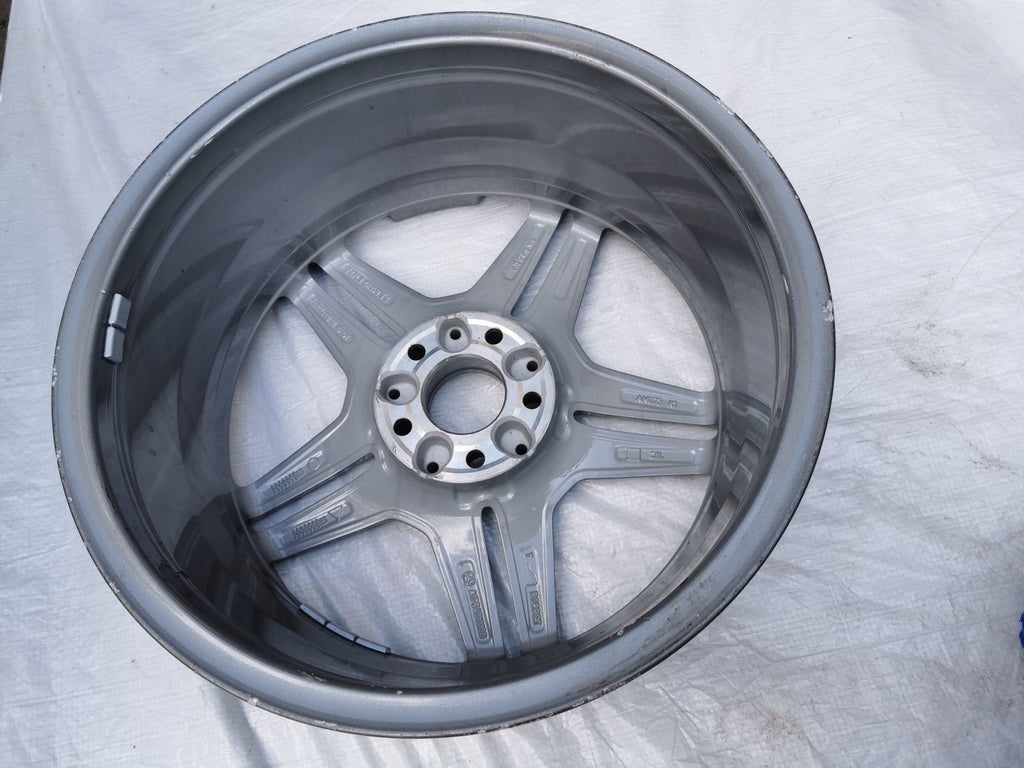 1x Alufelge 18 Zoll 7.5" 5x112 42ET Glanz Silber A1764010100 Mercedes-Benz W176