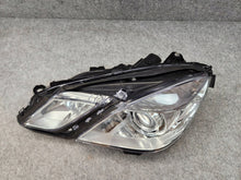 Laden Sie das Bild in den Galerie-Viewer, Frontscheinwerfer Mercedes-Benz W212 A2128201959SCZ A2128201959 Xenon Links SCH7588482205iw