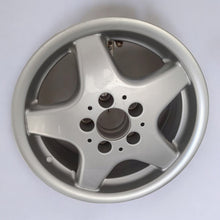 Laden Sie das Bild in den Galerie-Viewer, 1x Alufelge 15 Zoll 6.5&quot; 5x112 PQ6515 Mercedes-Benz Rim Wheel