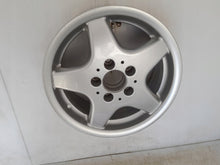 Laden Sie das Bild in den Galerie-Viewer, 1x Alufelge 15 Zoll 6.5&quot; 5x112 PQ6515 Mercedes-Benz Rim Wheel