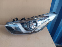 Laden Sie das Bild in den Galerie-Viewer, Frontscheinwerfer Hyundai I30 92101A6060 Links Scheinwerfer Headlight SCH4468073928fe