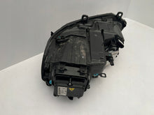 Laden Sie das Bild in den Galerie-Viewer, Frontscheinwerfer VW Touareg 7P1941034 Xenon Rechts Scheinwerfer Headlight