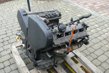 Load image into Gallery viewer, Motor Audi A8 AKF 3.3 TDI 225PS 165kW 347TKm Diesel Engine Unkomplett