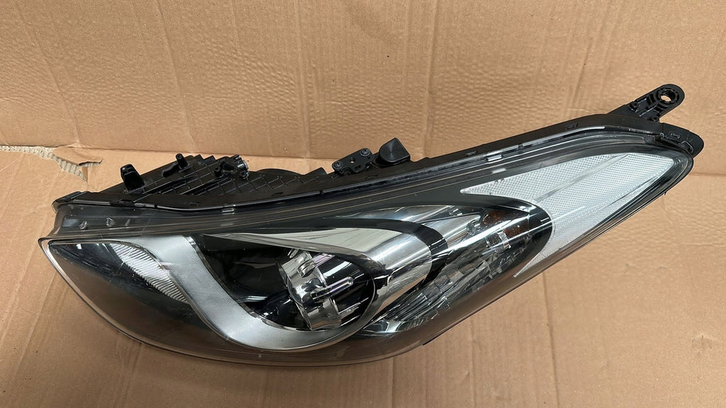 Frontscheinwerfer Hyundai I30 Links Scheinwerfer Headlight