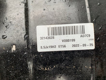 Load image into Gallery viewer, 1x Alufelge 19 Zoll 8.5" 5x108 56ET Glanz Schwarz 32143628 Volvo Xc40 Rim Wheel FEL1953950018la