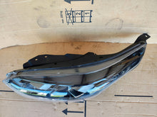 Laden Sie das Bild in den Galerie-Viewer, Frontscheinwerfer Kia Ceed J7921-11010- Full LED Ein Stück (Rechts oder Links)