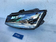 Laden Sie das Bild in den Galerie-Viewer, Frontscheinwerfer Skoda Fabia III 6V1941015F LED Links Scheinwerfer Headlight SCH9803113796et