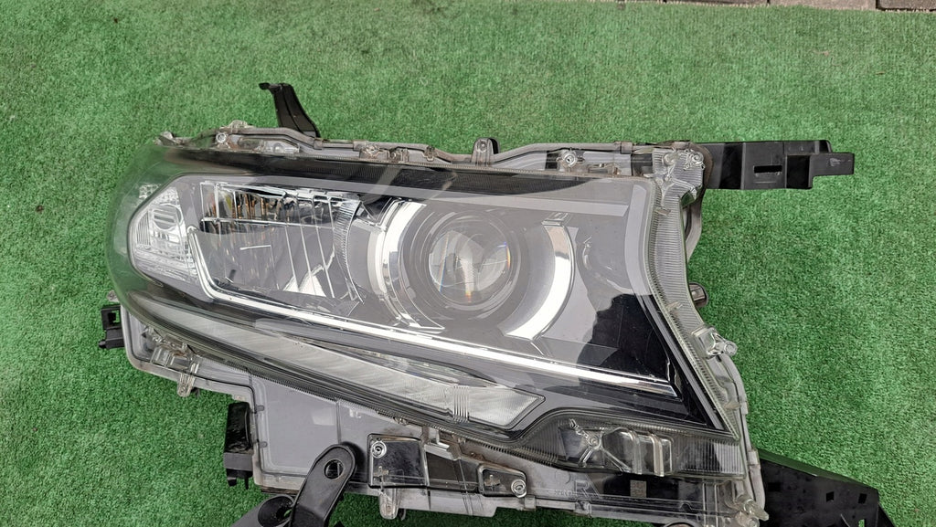 Frontscheinwerfer Toyota Land Full LED Ein Stück (Rechts oder Links) Headlight SCH2490407338bx