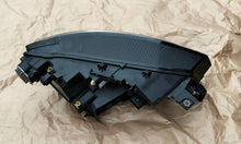 Laden Sie das Bild in den Galerie-Viewer, Frontscheinwerfer VW Id.4 11B941035K Links Scheinwerfer Headlight SCH6850051431yr