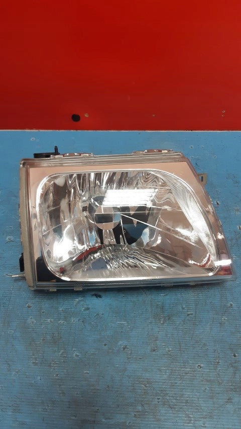 Frontscheinwerfer Toyota Hilux VI 81130-35360 217102742 Rechts Headlight SCH3765464230ez