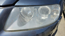 Laden Sie das Bild in den Galerie-Viewer, Frontscheinwerfer VW Touareg Ein Stück (Rechts oder Links) Headlight SCH1576816484dc