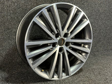 Load image into Gallery viewer, 1x Alufelge 19 Zoll 7.0" 5x112 43ET 565601025R- Skoda Kodiaq Rim Wheel FEL4591886965bk