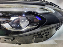 Laden Sie das Bild in den Galerie-Viewer, Frontscheinwerfer Mercedes-Benz W177 A1779065704 A1779065804 LED Ein Satz SCH8515629116os