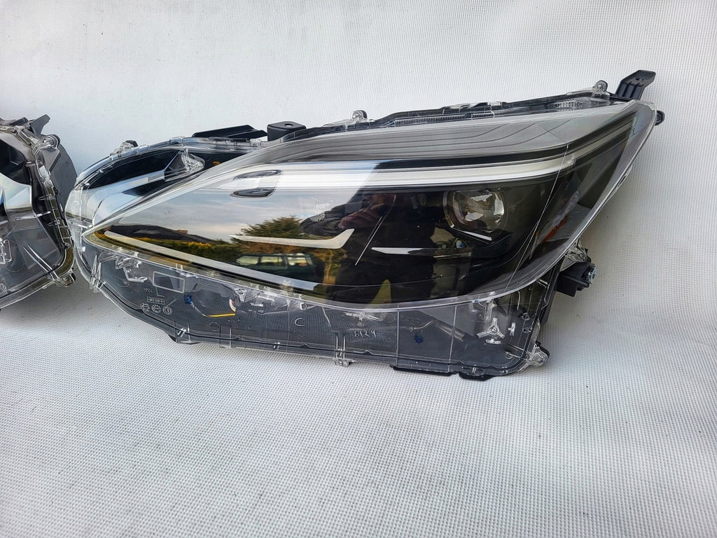 Frontscheinwerfer Toyota Yaris Cross Matrix LED Ein Satz Scheinwerfer Headlight SCH2303011496vt
