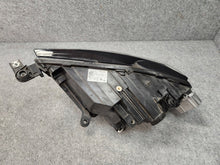 Laden Sie das Bild in den Galerie-Viewer, Frontscheinwerfer Seat Ateca 576941032BSCZ LED Rechts Scheinwerfer Headlight SCH9680509996xv