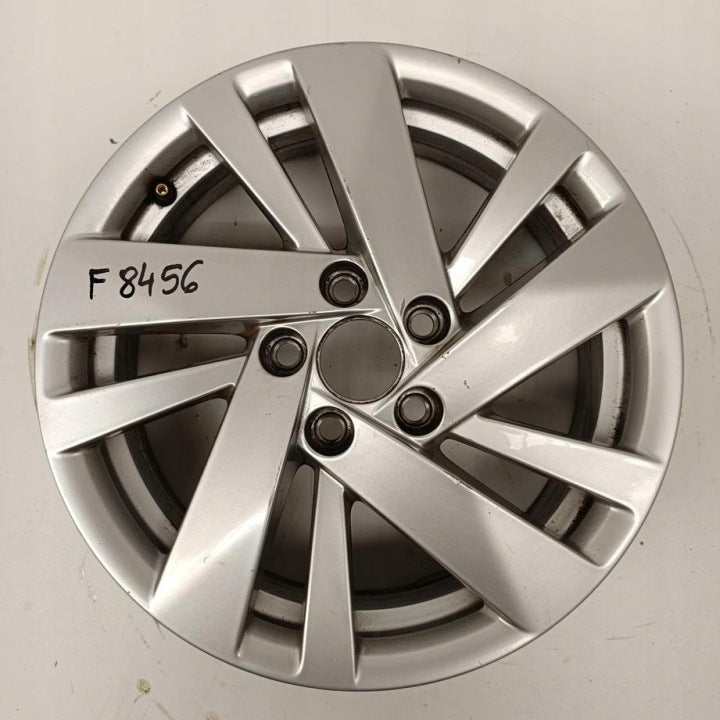 1x Alufelge 15 Zoll 5.5" 5x100 40ET Glanz Silber 2G0601025BB VW Polo Iv FEL2123055133ck