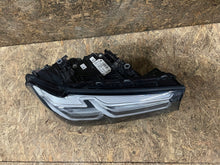 Load image into Gallery viewer, Frontscheinwerfer BMW 5 G31 G30 9850582 LED Rechts Scheinwerfer Headlight SCH5977386690xv