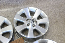 Laden Sie das Bild in den Galerie-Viewer, 4x Alufelge 16 Zoll 6.5" 5x112 33ET Glanz Silber 5N0601025A VW Tiguan Rim Wheel FEL9331638778fz