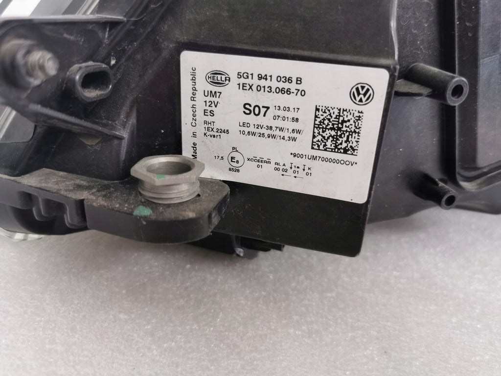 Frontscheinwerfer VW Golf 5g1 5G1941036B LED Rechts Scheinwerfer Headlight SCH9241239802ky