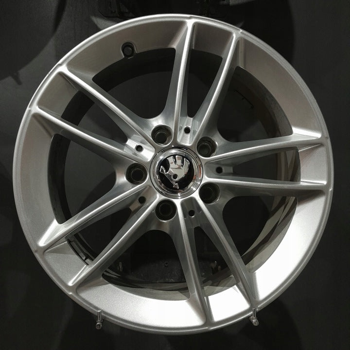 4x Alufelge 16 Zoll 6.5" 5x112 44ET A1774010100 Mercedes-Benz Superb III Octavia FEL9463692775xh