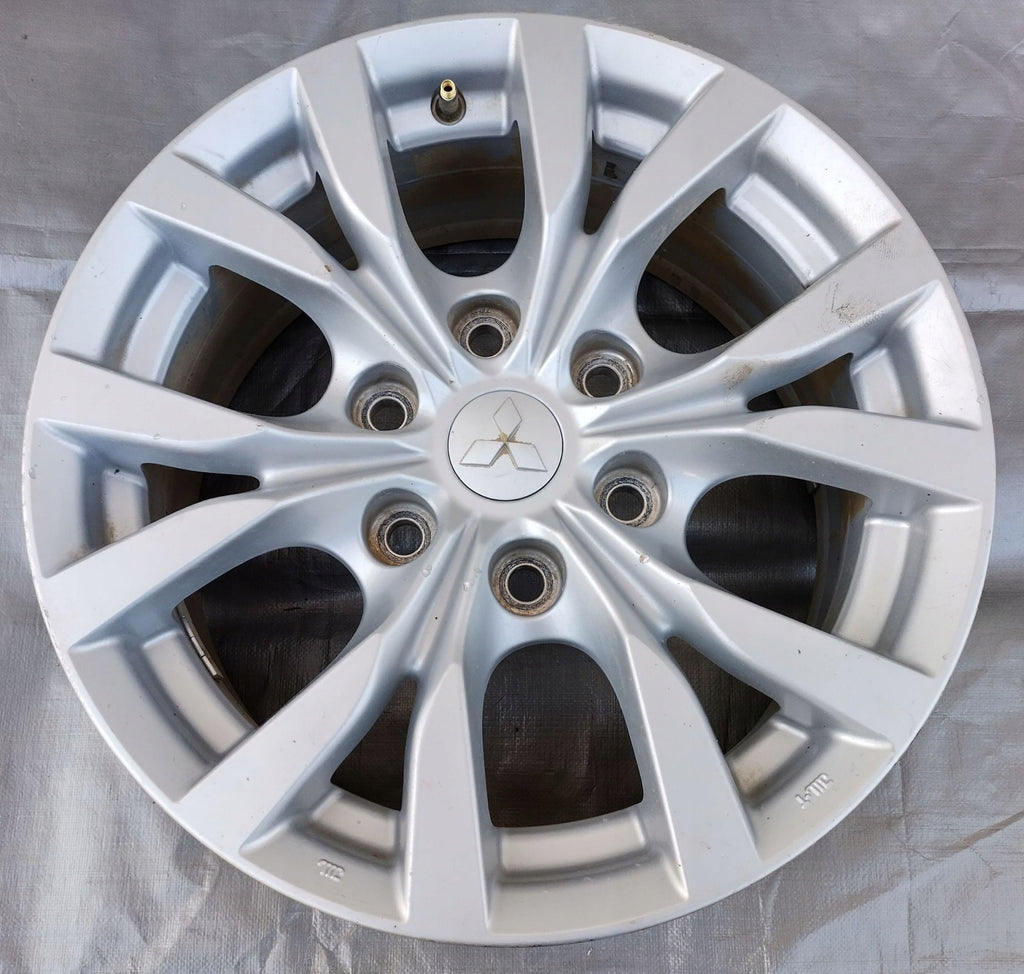 1x Alufelge 17 Zoll 7.5" 6x139.7 38ET Silber Mitsubishi L200 Rim Wheel FEL2202873048kt
