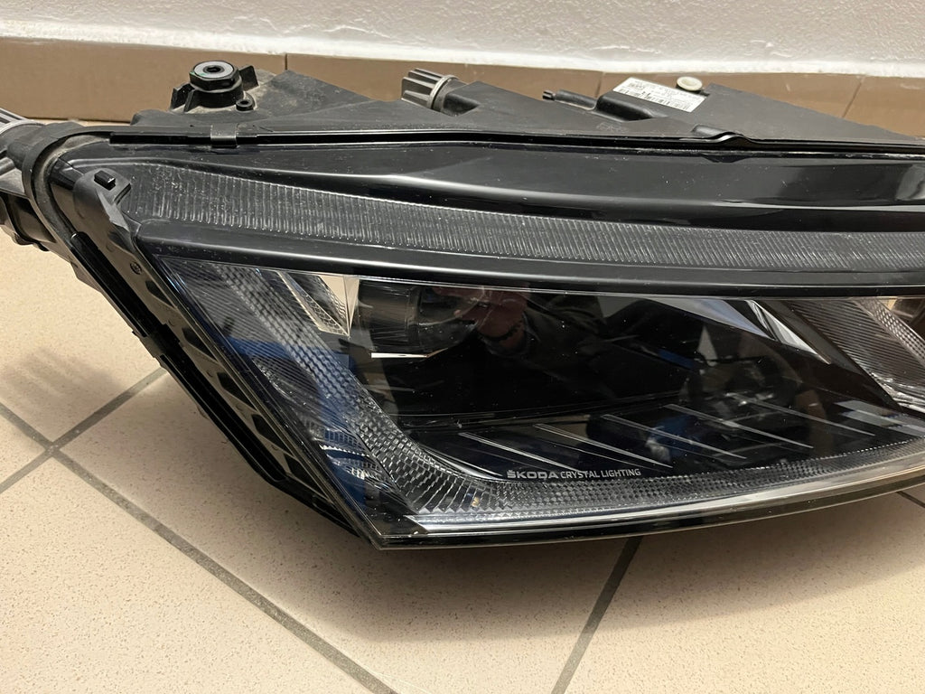 Frontscheinwerfer Skoda Octavia IV 5E4941016A LED Rechts Scheinwerfer Headlight SCH4868359715dr