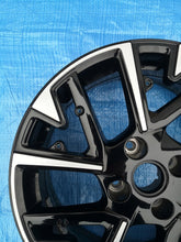 Laden Sie das Bild in den Galerie-Viewer, 1x Alufelge 17 Zoll 7.0&quot; 4x108 32ET 9833892680 Opel Corsa F Rim Wheel