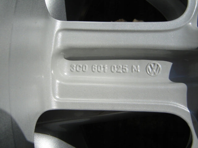 1x Alufelge 17 Zoll 6.0" 5x112 45ET Glanz Silber 3C0601025M VW Scirocco Passat FEL4031070824fx