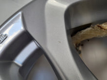 Load image into Gallery viewer, 1x Alufelge 15 Zoll 5.5" 4x100 40ET Glanz Silber 9965465550 Mazda Rim Wheel FEL9203652998cw