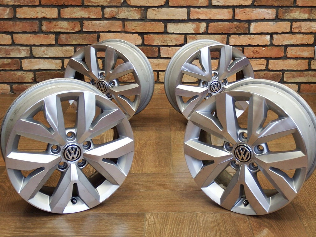 4x Alufelge 16 Zoll 6.5" 5x112 48ET Glanz Silber VW Golf Touran Rim Wheel FEL1050158444cu