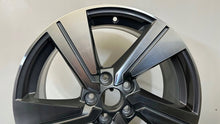 Load image into Gallery viewer, 1x Alufelge 18 Zoll 7.0&quot; 5x112 45ET Glanz Graphit 81A601025 Audi Mg Rim Wheel