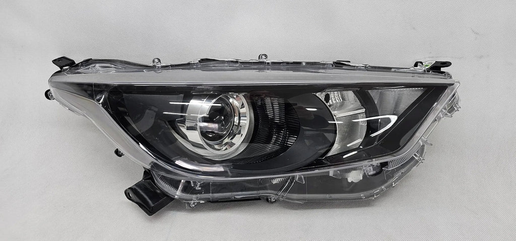 Frontscheinwerfer Toyota 4 Yaris SPP7177 Rechts Scheinwerfer Headlight