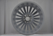 Load image into Gallery viewer, 1x Alufelge 18 Zoll 8.0" 5x120 34ET Glanz Silber 6796249 BMW 1 Rim Wheel FEL6981846962pc