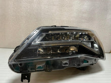 Laden Sie das Bild in den Galerie-Viewer, Frontscheinwerfer Seat Ateca 576941007 LED Links Scheinwerfer Headlight