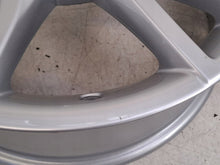 Load image into Gallery viewer, 1x Alufelge 17 Zoll 6.5" 5x112 33ET Glanz Silber 8U0071497 Audi Rim Wheel FEL5841865444kg