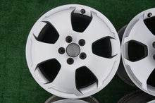 Load image into Gallery viewer, 1x Alufelge 17 Zoll 7.5&quot; 5x112 56ET 8P0601025C Audi A3 Rim Wheel