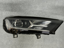 Laden Sie das Bild in den Galerie-Viewer, Frontscheinwerfer Audi Q7 4M0941012C LED Rechts Scheinwerfer Headlight