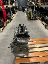 Laden Sie das Bild in den Galerie-Viewer, Motor Mercedes-Benz Cla OM651901 1.8 CDI 76TKm 2015 Diesel Engine Unkomplett