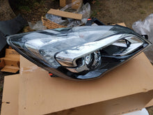 Laden Sie das Bild in den Galerie-Viewer, Frontscheinwerfer Opel Meriva B 13372334 Rechts Scheinwerfer Headlight SCH9203645976fj