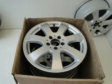 Load image into Gallery viewer, 4x Alufelge 17 Zoll 7.5&quot; 5x112 56ET Glanz Silber A2514011002 Mercedes-Benz