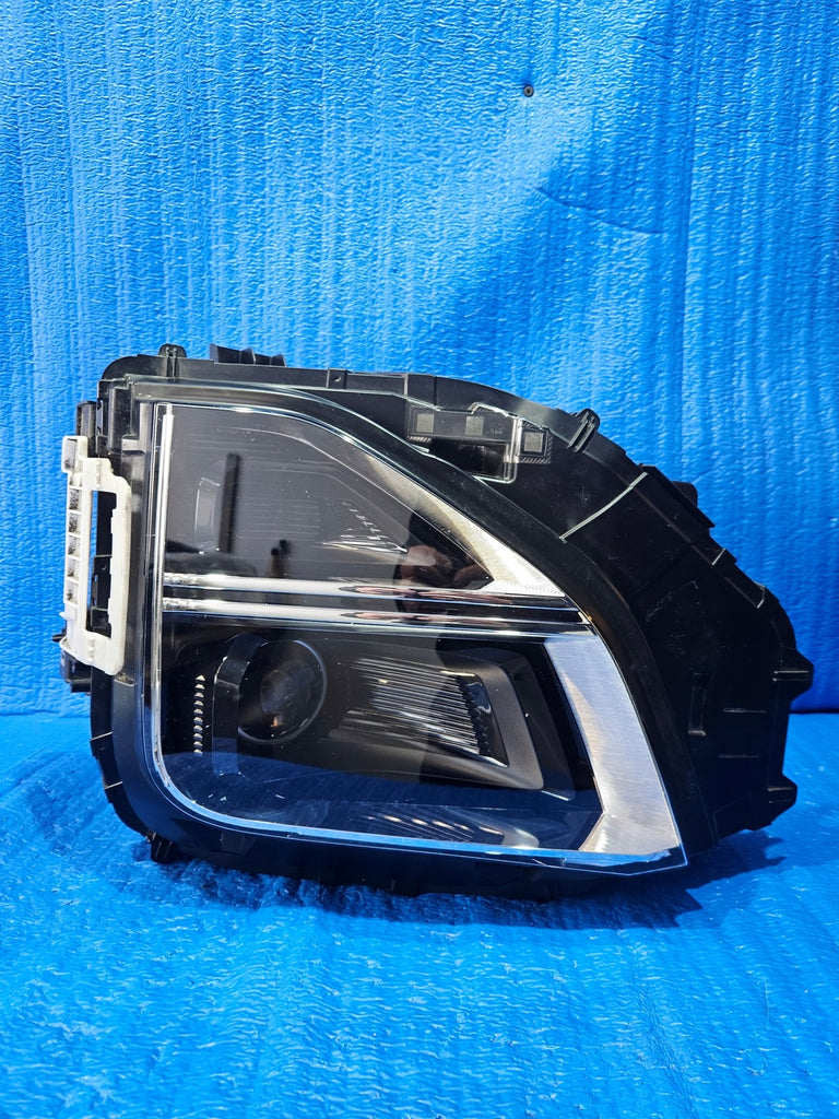 Frontscheinwerfer Mitsubishi Eclipse Cross 8301D78 LED Links Headlight