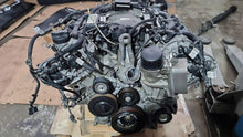 Laden Sie das Bild in den Galerie-Viewer, Motor Mercedes-Benz 272980 110TKm Benzin Engine Unkomplett