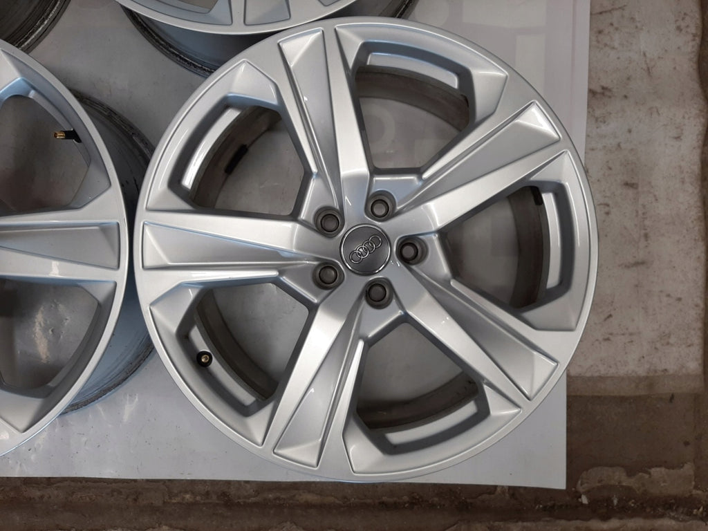 4x Alufelge 19 Zoll 8.0" 5x112 27ET Glanz Silber 4K8601025J Audi A6 C8 Allroad FEL8282643390bi