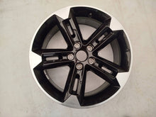Laden Sie das Bild in den Galerie-Viewer, 1x Alufelge 18 Zoll 7.0" 5x112 40ET Glanz Schwarz 81A601025 Audi Q3 Q2 Rim Wheel FEL6550391376sv