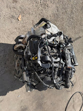 Load image into Gallery viewer, Motor Alfa Romeo Stelvio 55273835 2.0 280PS 28TKm Benzin Engine Komplett MOT2047222303md