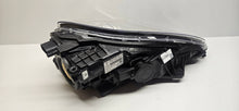 Laden Sie das Bild in den Galerie-Viewer, Frontscheinwerfer Porsche Macan 95b 95B941031FH Xenon Links Headlight SCH4937112209ws
